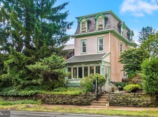 414 W Allens Ln, Philadelphia, PA 19119