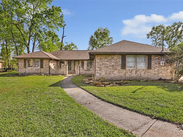 21203 Papoose Ct, Crosby, TX 77532