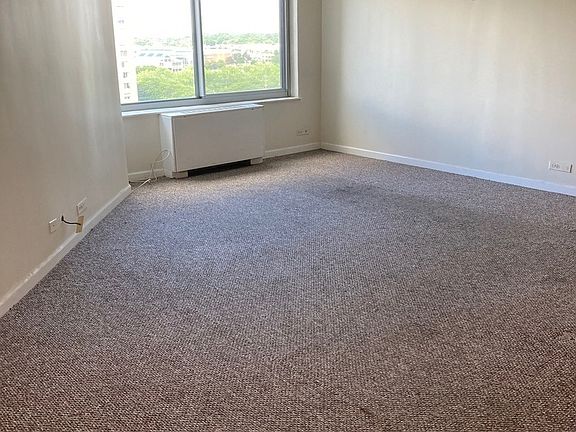 2nd image of 7061 N Kedzie Ave Suite 1209