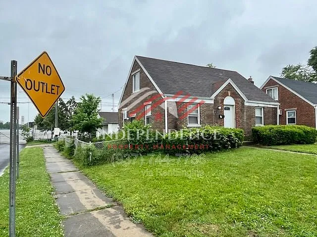 402 Harriet St — Photo 17