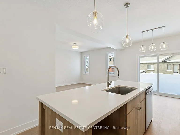 123 Maple St — Photo 23