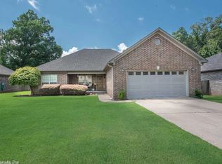 11 Eagle Point Dr, Sherwood, AR 72120