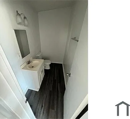 11254 Berendo Ave #2 — Photo 5