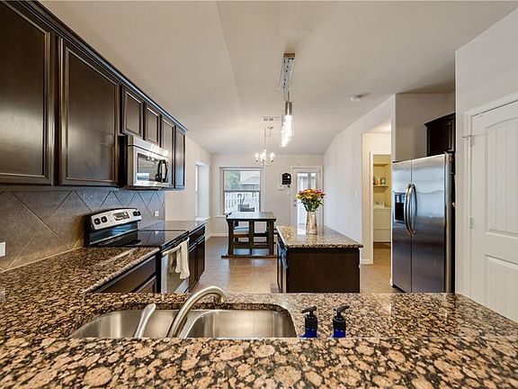 5th image of 881 Heritage Springs Trl