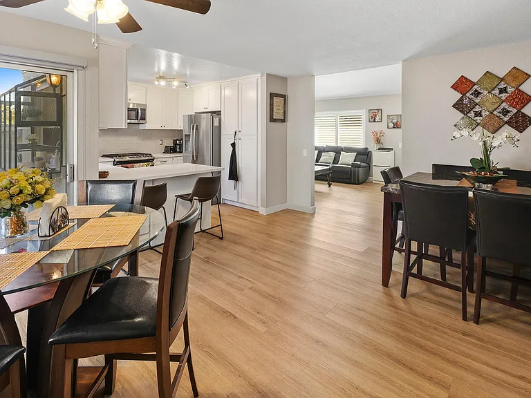 22902 Caminito Flores — Photo 10