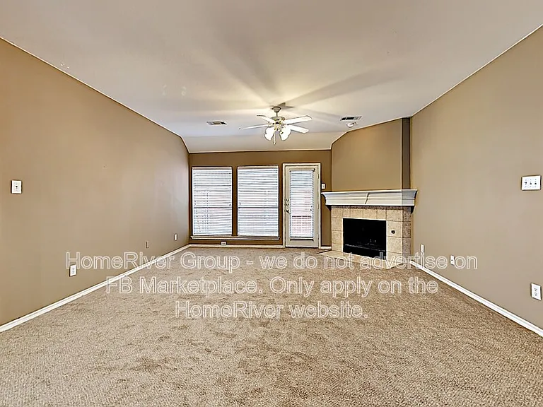 2405 N Brook Dr — Photo 4