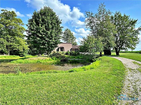 4th image of 5712 E Township Road 106