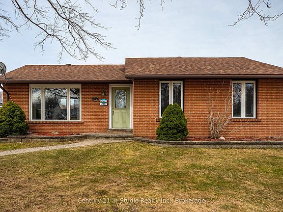 4th image of 484 Wales Dr