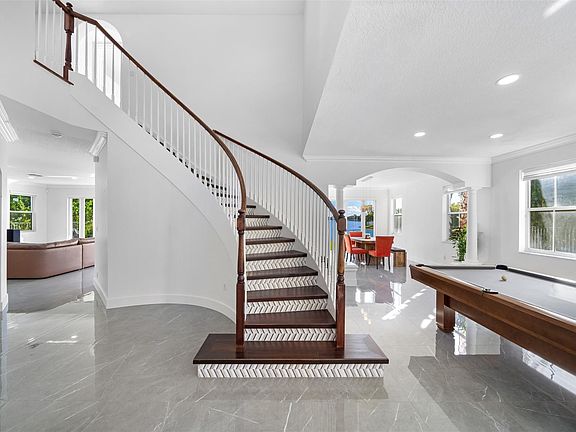 3rd image of 5275 SW 171st Avenue
