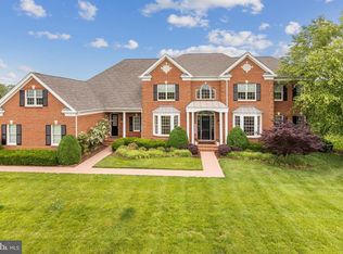 10621 Rivers Bend Ln, Potomac, MD 20854