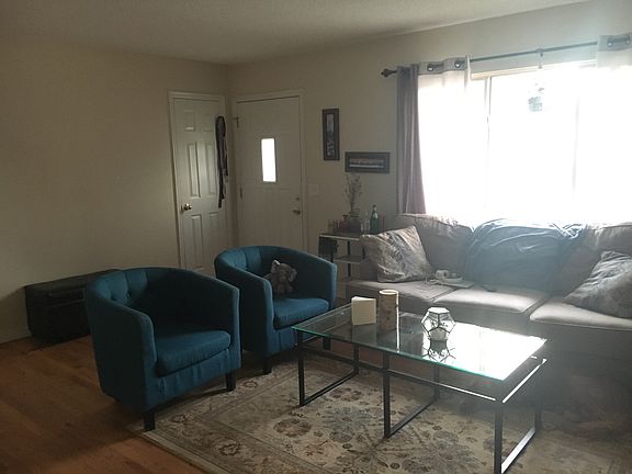 4th image of 1805 Sussex St