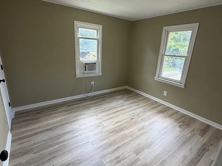 2800 Goodman St #1 — Photo 10