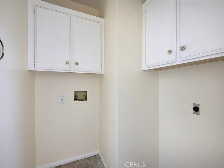 319 Molokai Dr — Photo 19