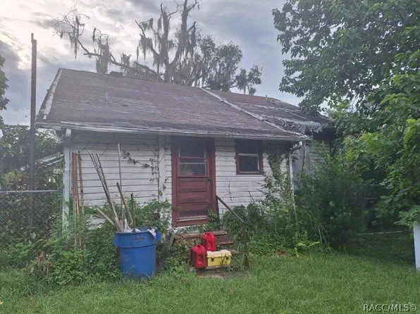 6961 1st St, Mulberry, FL 33860