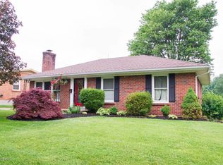 3702 Greenwich Rd, Louisville, KY 40218
