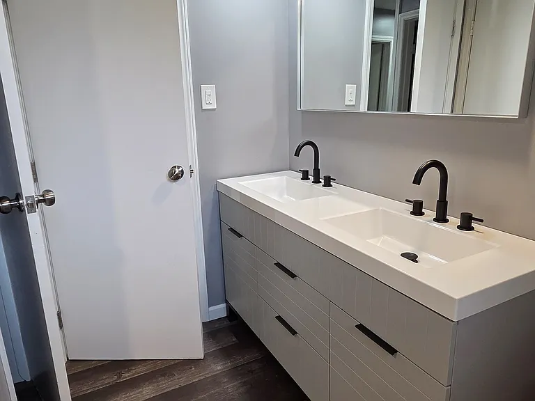 1380 Catalpa Dr — Photo 9