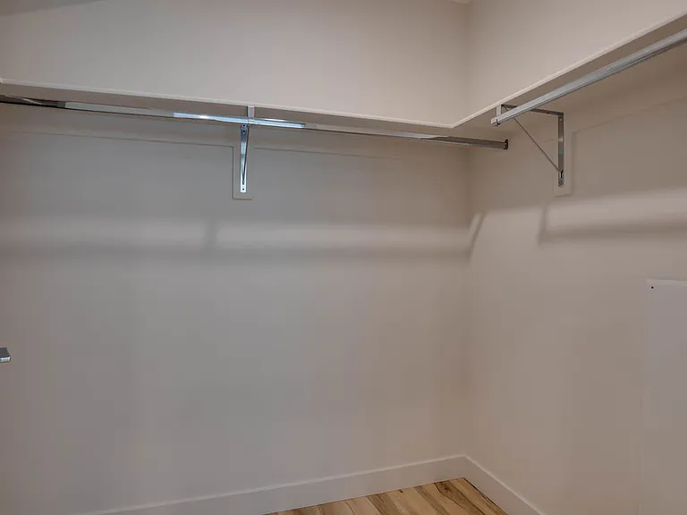 1540 S Hayworth Ave #202 — Photo 9