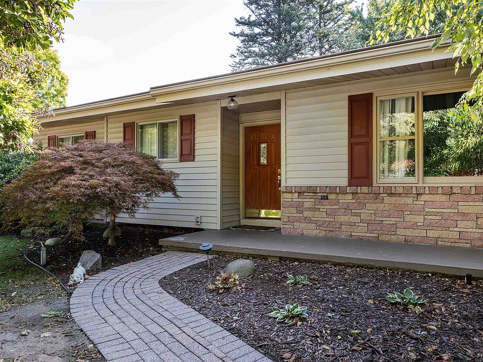 1st image of 2908 Dawn Dr