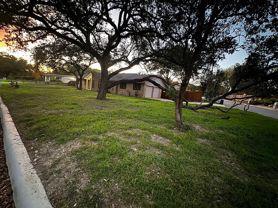 Large Trees and Corner Lot