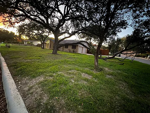 200 Shalimar Dr Photo 1