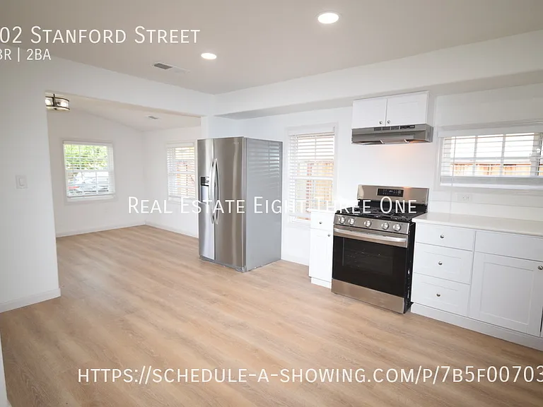 202 Stanford St — Photo 4