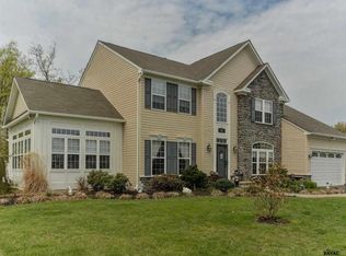106 Malek Dr, Hanover, PA 17331