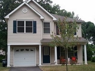 190 Delmonico Ave, Somerset, NJ 08873
