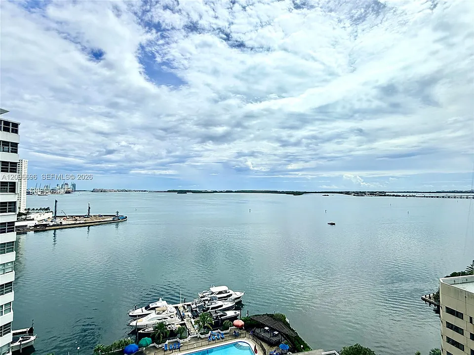 999 Brickell Bay Dr #1703
