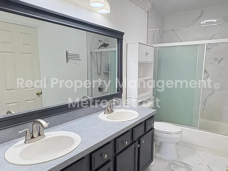 6994 York St — Photo 14