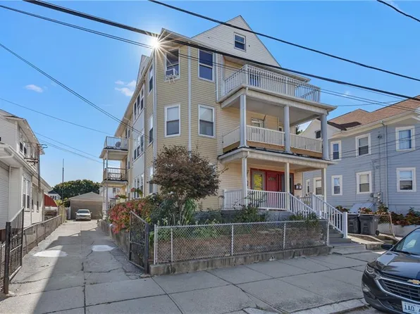 216-218 Sterling Ave, Providence, RI 02909