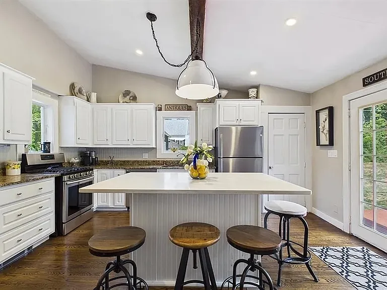 74 Park Ave #74 — Photo 6