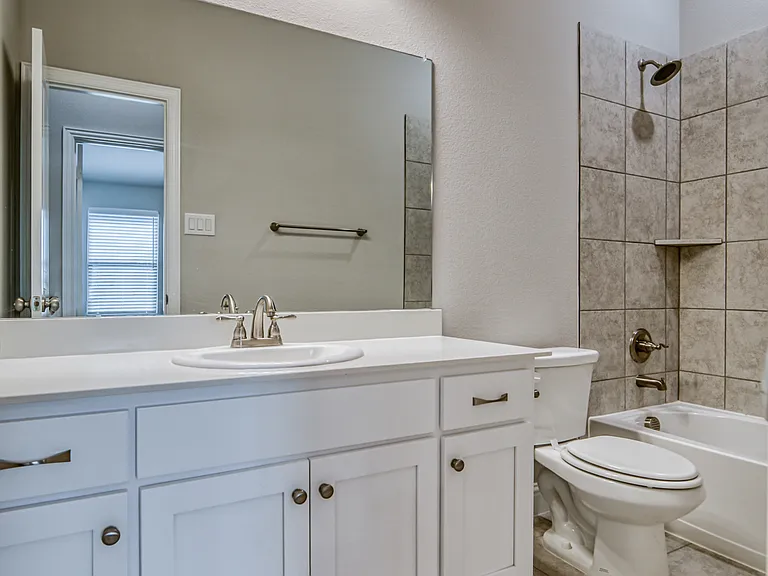 207 Gardenia Dr — Photo 26