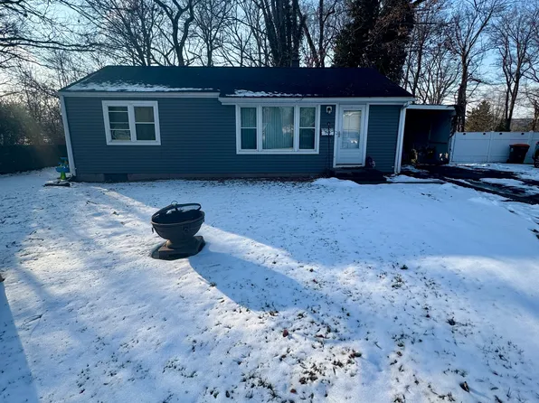 108 Barry Court, Middletown, CT 06457