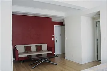 Rented by R New York