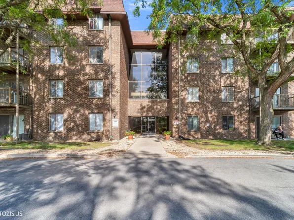 830 Elder Rd #B413, Homewood, IL 60430