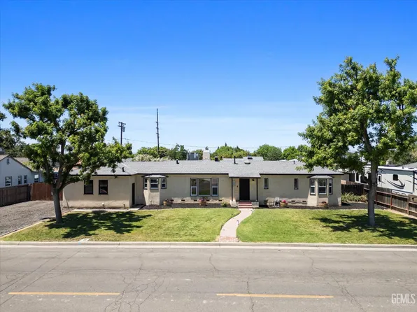 1812 McKinley Ave, Hanford, CA 93230