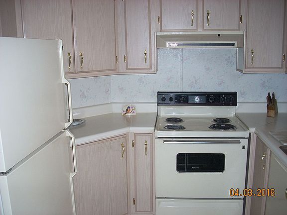 2nd image of 6218 S Pinehurst Dr