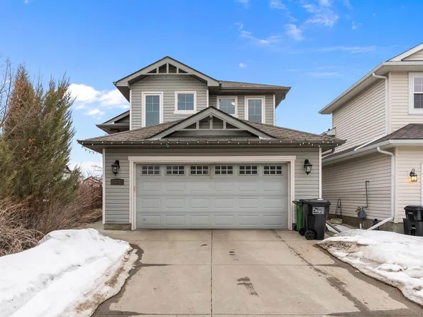16748 118th St NW, Edmonton, AB T5X 0B1