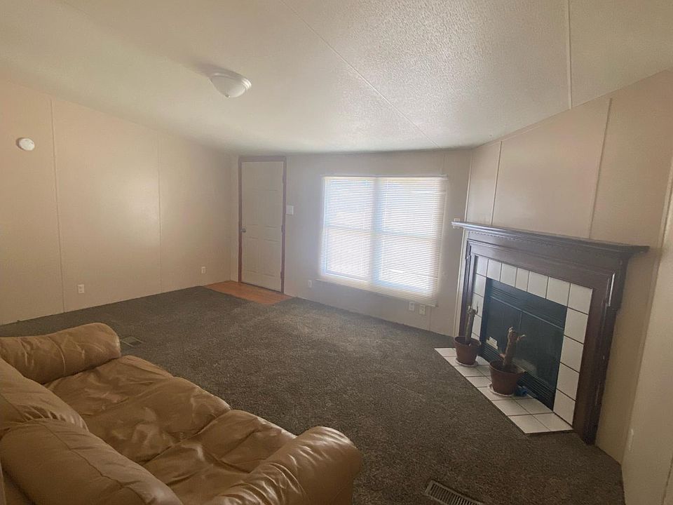Living room with working fireplace