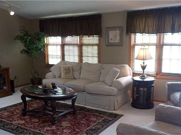 5th image of 1451 Windsor Cir