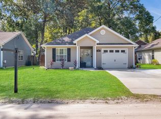 26 Beeler Rd, Crawfordville, FL 32327