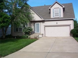 15780 S Bradley Dr, Olathe, KS 66062