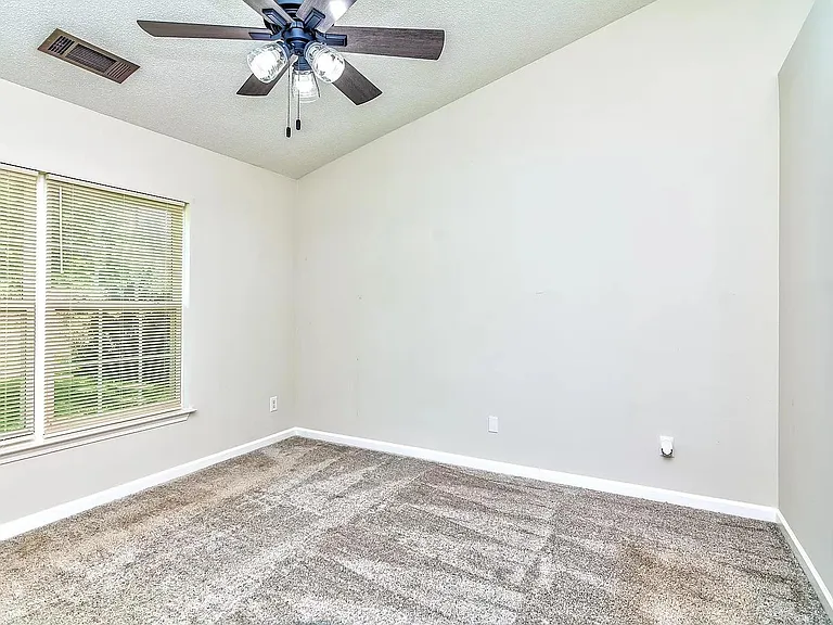 784 Waterbrook Ln — Photo 19