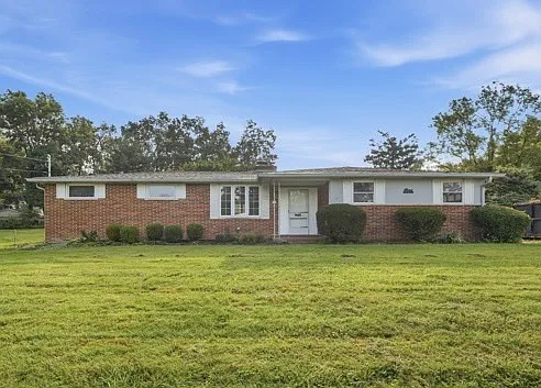 9590 O'Leary Dr — Photo 1