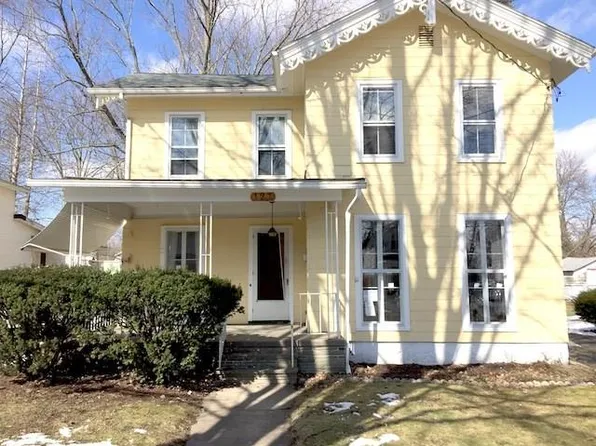 121 E Elisha St, Waterloo, NY 13165