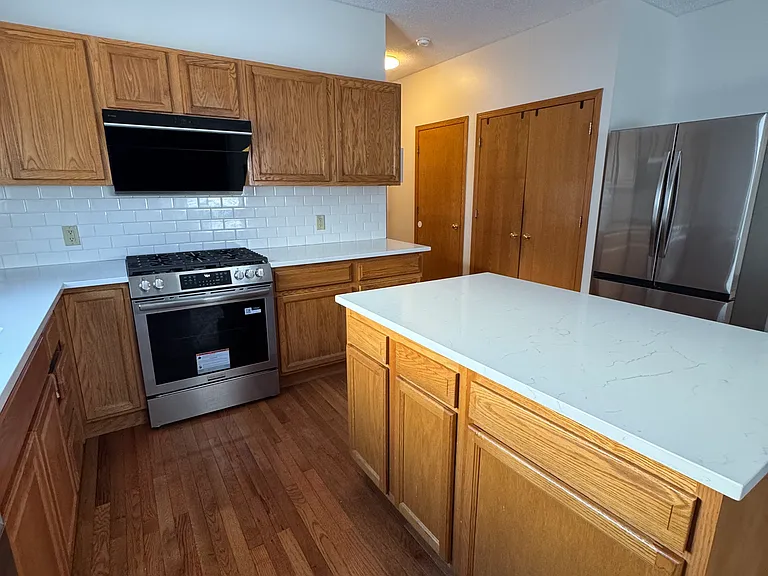 2916 Magnolia Dr — Photo 1