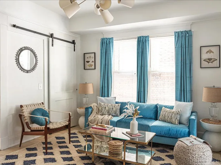 487 Moreland Ave NE — Photo 1