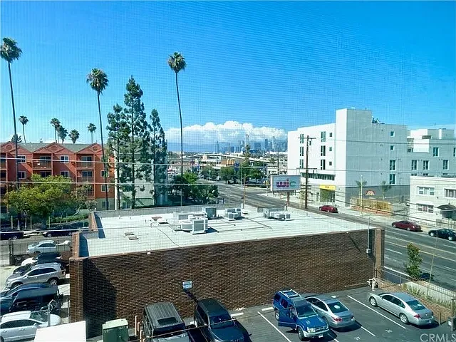 4125 S Figueroa St #407 — Photo 13