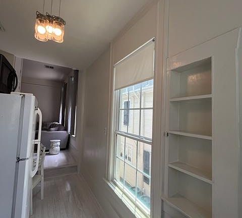 4th image of 1436 Harmony St #2