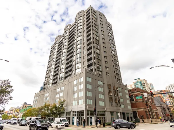 600 N Dearborn St APT 1511, Chicago, IL 60654